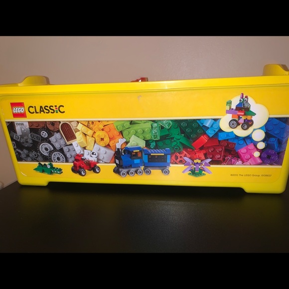 Legos! - Picture 2 of 3